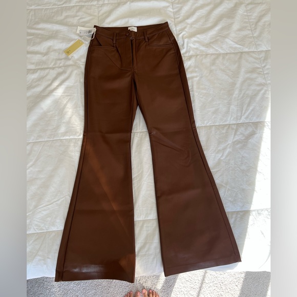 NWT ARITZIA WILFRED FREE BEATRIX FLARE PANT COGNAC VEGAN LEATHER - Picture 3 of 10
